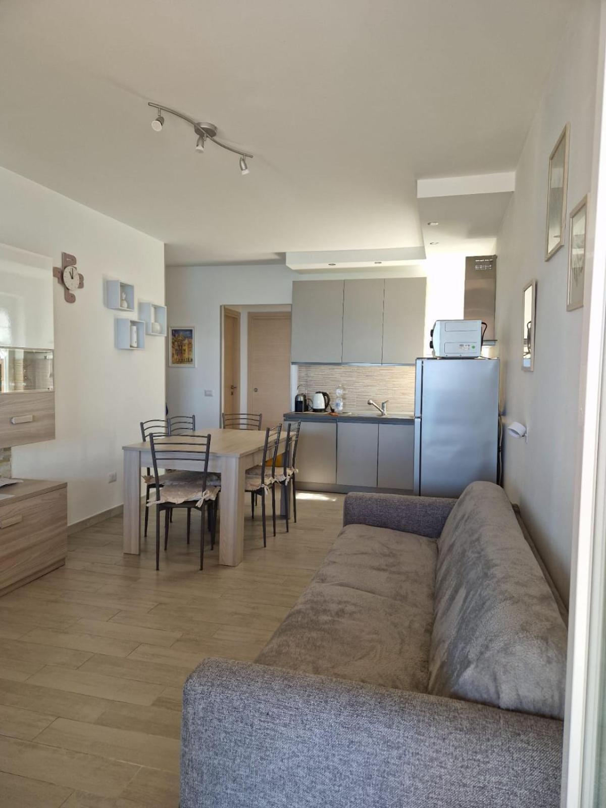 La Finestra Sul Golfo Appartement Ospedaletti Buitenkant foto