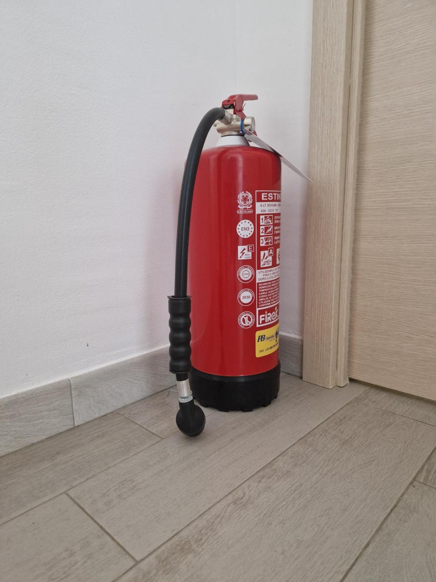 La Finestra Sul Golfo Appartement Ospedaletti Buitenkant foto